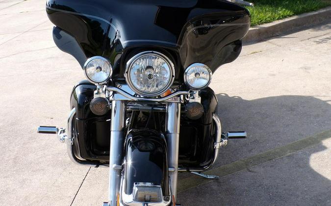 2012 Harley-Davidson® FLHTCU - Electra Glide® Ultra Classic