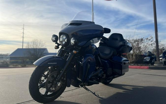 2023 Harley-Davidson® Ultra Limited FLHTK BIL BLU/BIL GRY