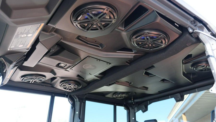 2026 CAN-AM DEFENDER MAX LONE STAR CAB HD11