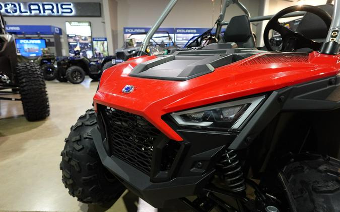 2026 Polaris RZR 200 EFI
