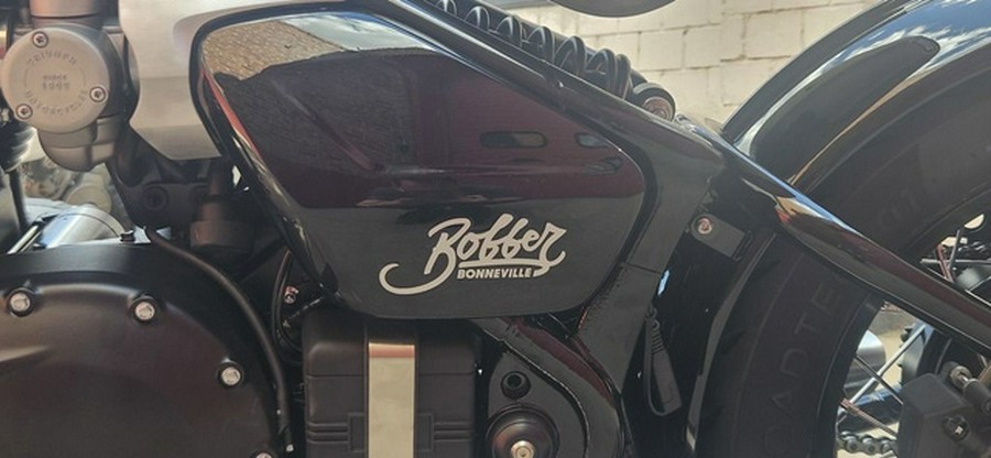 2026 Triumph Bonneville Bobber Jet Black
