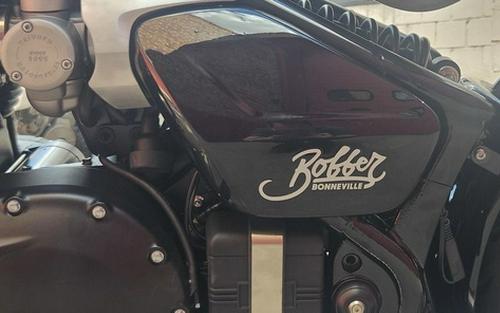 2026 Triumph Bonneville Bobber Jet Black