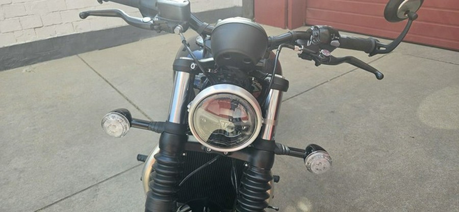 2026 Triumph Bonneville Bobber Jet Black