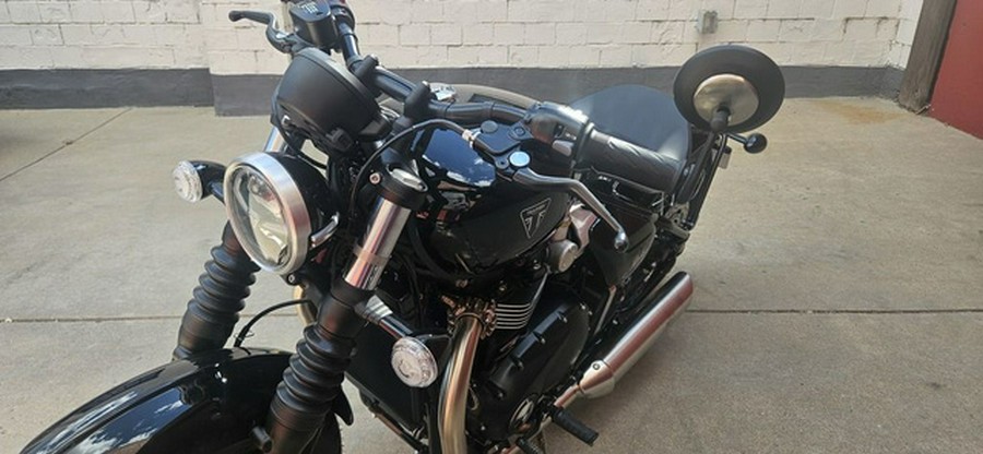 2026 Triumph Bonneville Bobber Jet Black