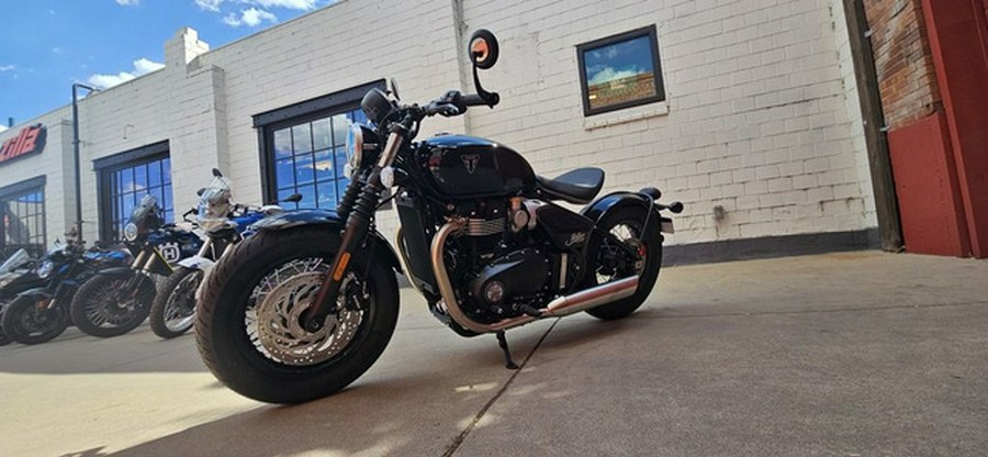 2026 Triumph Bonneville Bobber Jet Black