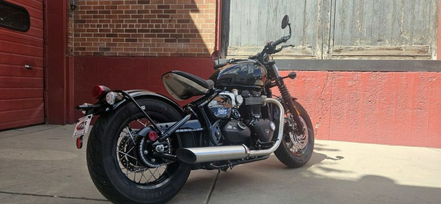 2026 Triumph Bonneville Bobber Jet Black