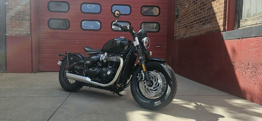 2026 Triumph Bonneville Bobber Jet Black