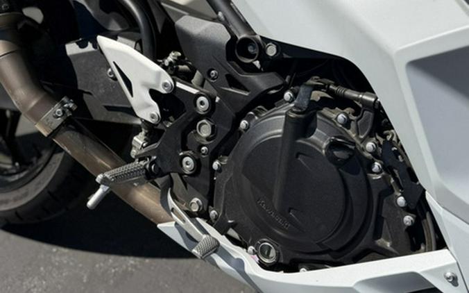 2025 Kawasaki Ninja 500 ABS