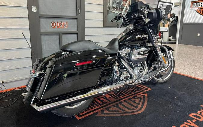 2019 Harley-Davidson® FLHX - Street Glide®