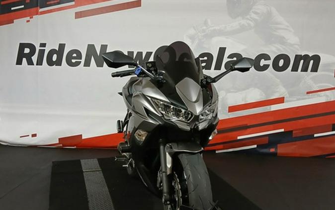 2021 Kawasaki Ninja 650 Metallic Graphite Gray/Metallic Spark Black Metallic Graphite GrayMetallic Spark B