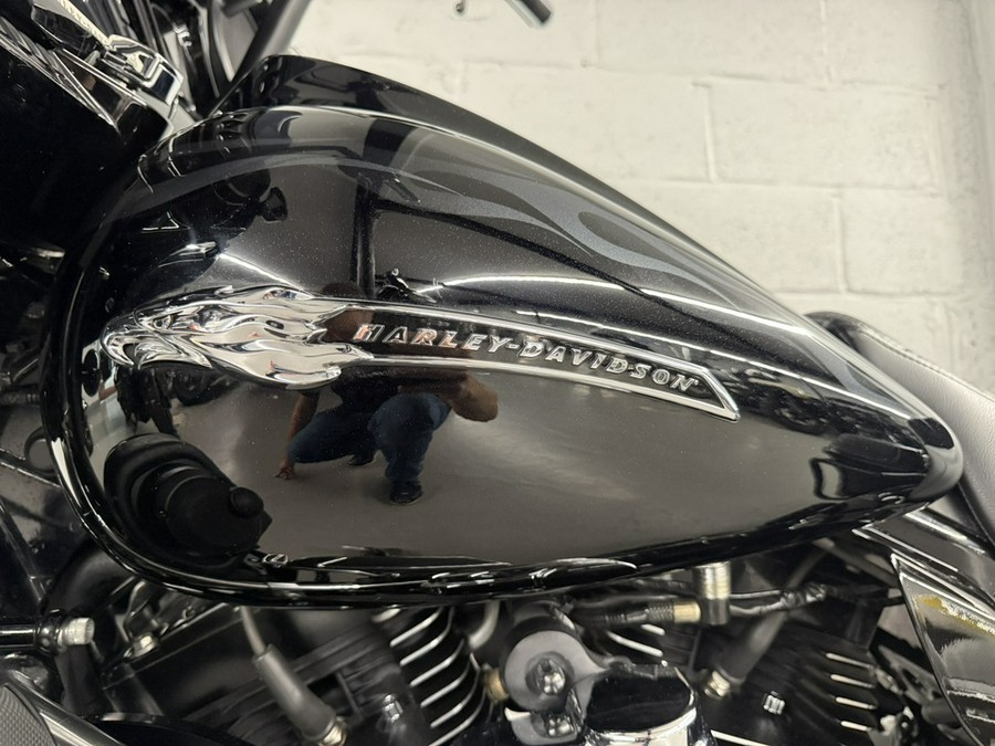 2016 Harley-Davidson FLHXSE CVO Street Glide
