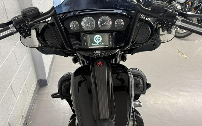 2016 Harley-Davidson FLHXSE CVO Street Glide