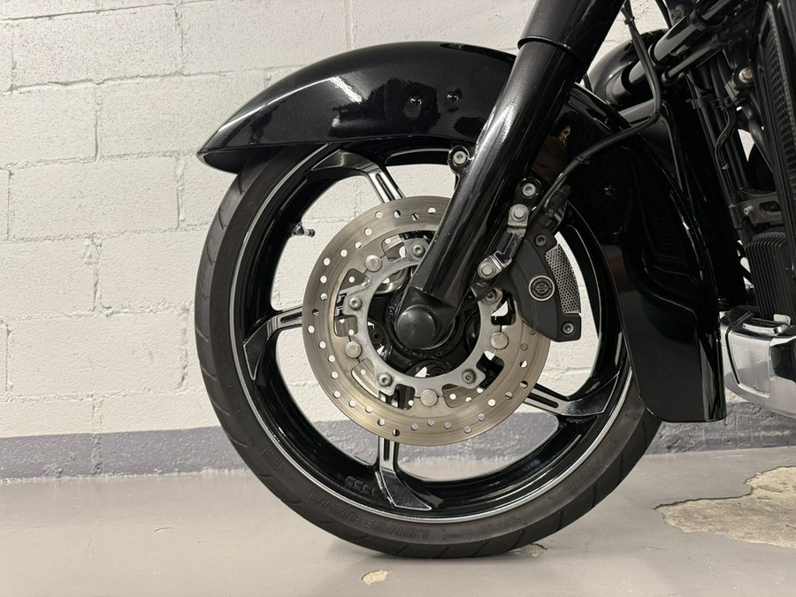 2016 Harley-Davidson FLHXSE CVO Street Glide