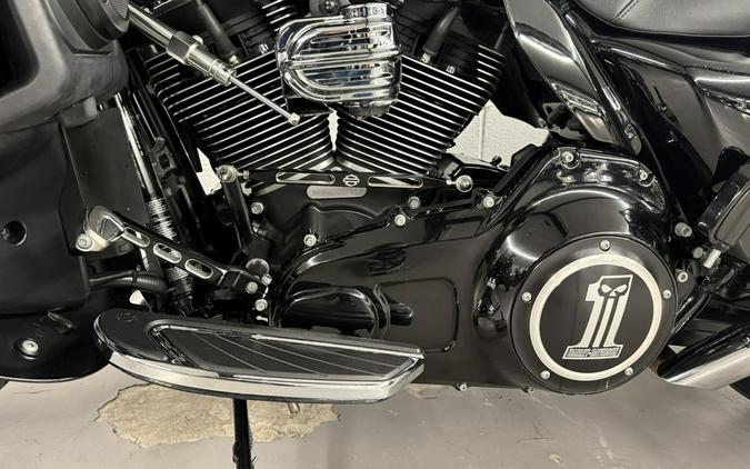 2016 Harley-Davidson FLHXSE CVO Street Glide