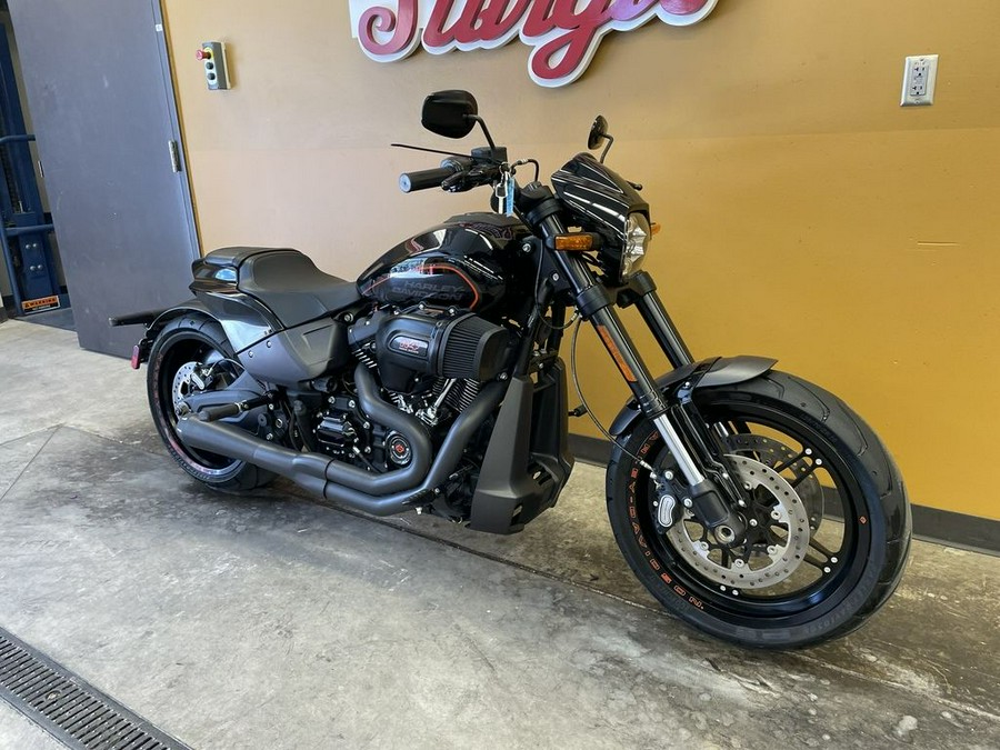 2019 Harley-Davidson® FXDRS - FXDR™ 114