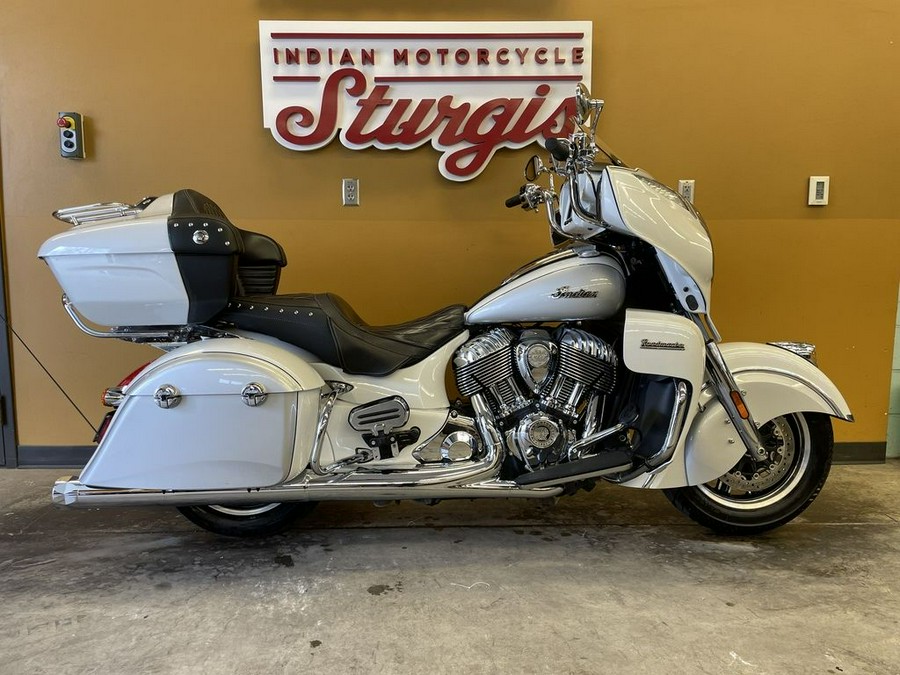 2019 Indian Motorcycle® Roadmaster® Pearl White / Star Silver