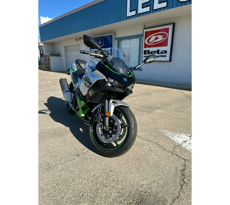 2024 Kawasaki Ninja 7 Hybrid ABS