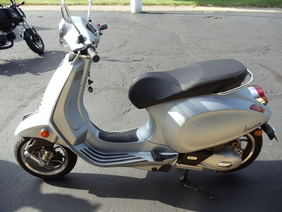 2021 Vespa Primavera 150 S