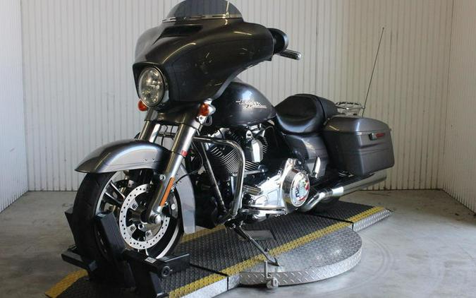 2015 Harley-Davidson® FLHXS - Street Glide® Special