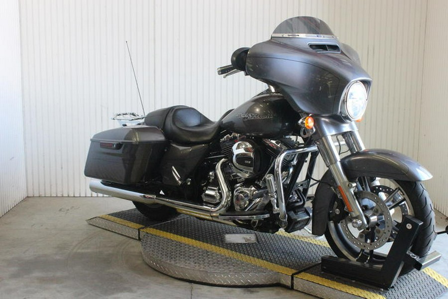 2015 Harley-Davidson® FLHXS - Street Glide® Special