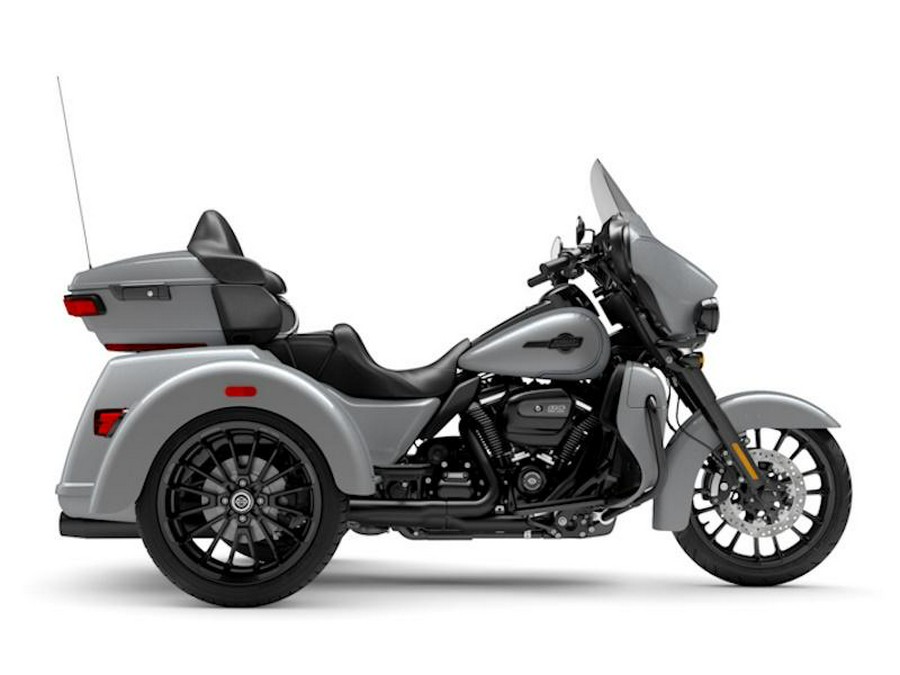 2025 Harley-Davidson® FLHTCUTG - Tri Glide® Ultra