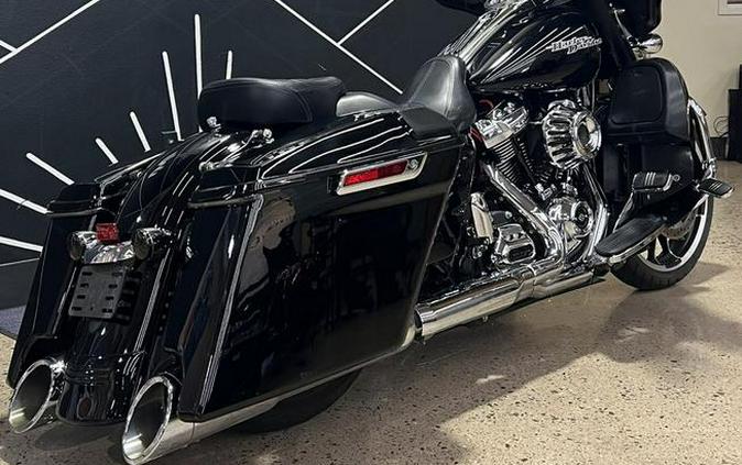 2020 Harley-Davidson® FLHX - Street Glide®