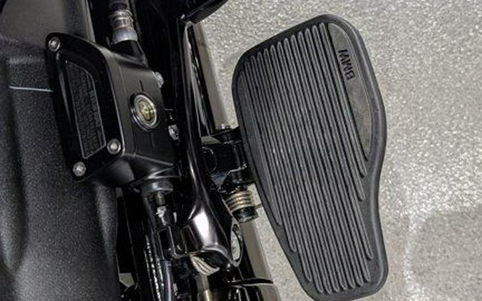 2025 BMW R 18 B Black Storm Metallic