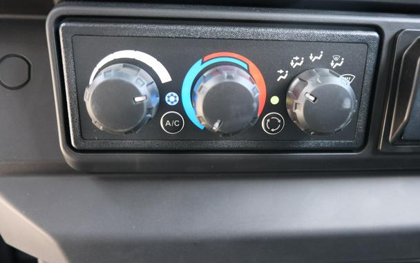 2026 CAN-AM DEFENDER MAX LIMITED CAB HD11