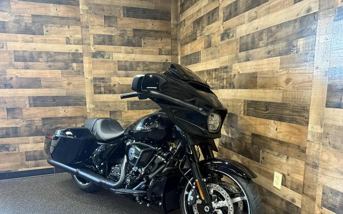 2026 Harley-Davidson® Street Glide® Vivid Black Black Trim FLHX