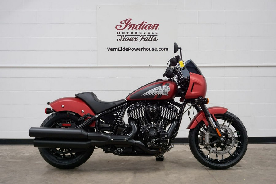 2024 Indian Motorcycle® Sport Chief Sunset Red Smoke