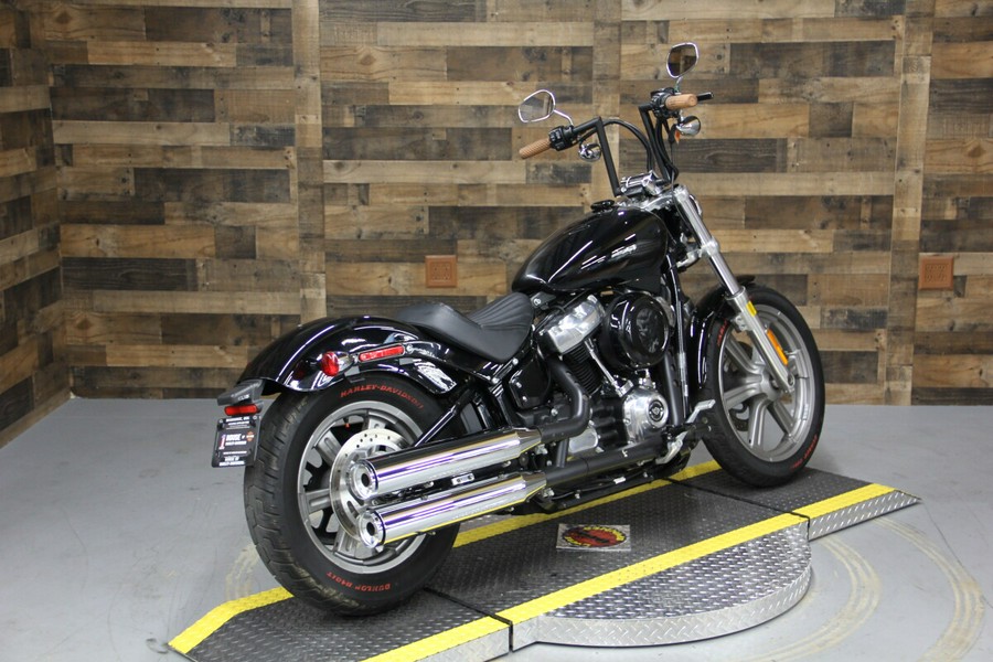 2022 Harley-Davidson Softail Standard Black