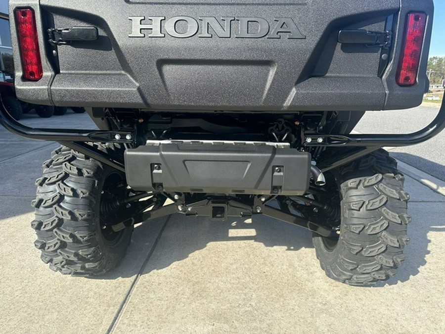 2025 Honda Pioneer 1000-5 Deluxe
