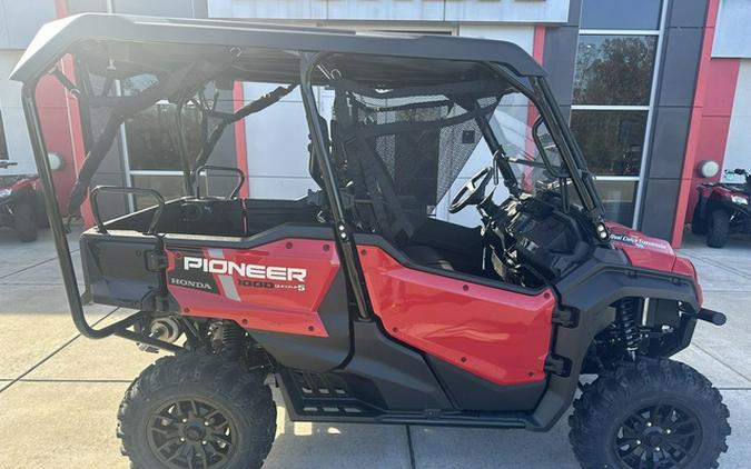 2025 Honda Pioneer 1000-5 Deluxe