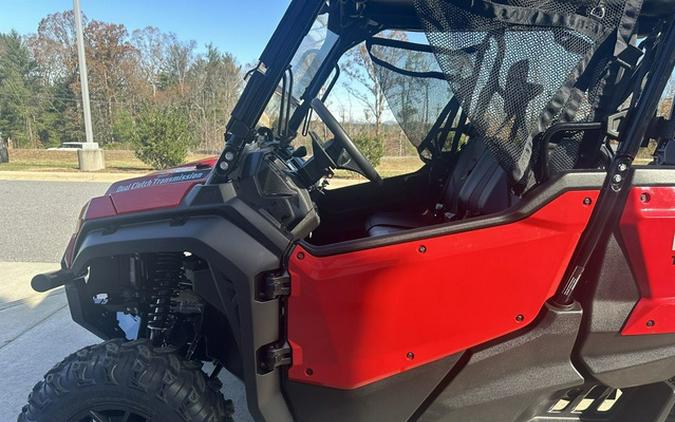 2025 Honda Pioneer 1000-5 Deluxe