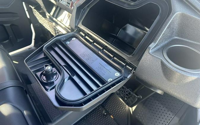 2025 Honda Pioneer 1000-5 Deluxe