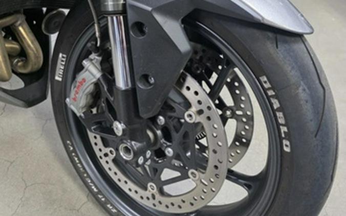 2024 Triumph Street Triple 765 R Silver Ice RS Carnival Red
