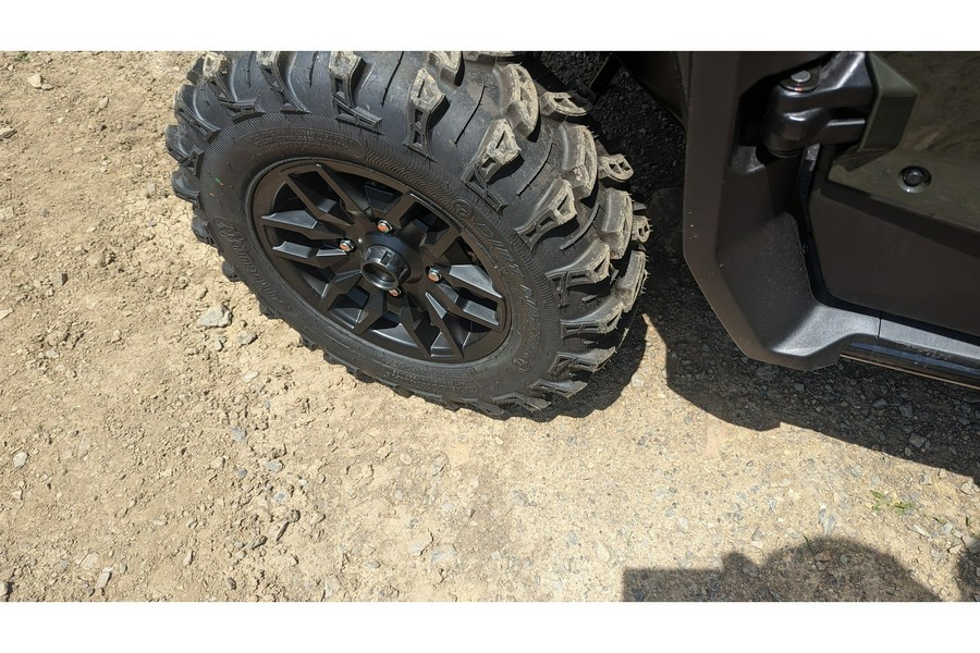 2025 Honda Pioneer 1000-6 Crew Deluxe