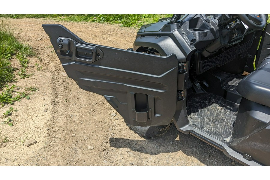 2025 Honda Pioneer 1000-6 Crew Deluxe