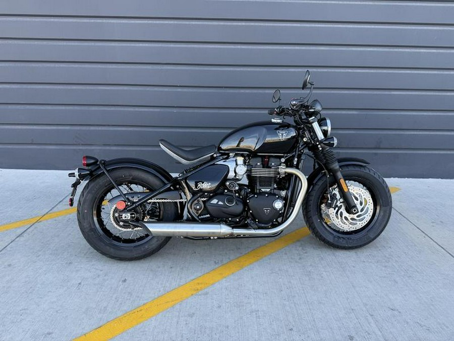 2026 Triumph Bonneville Bobber Jet black