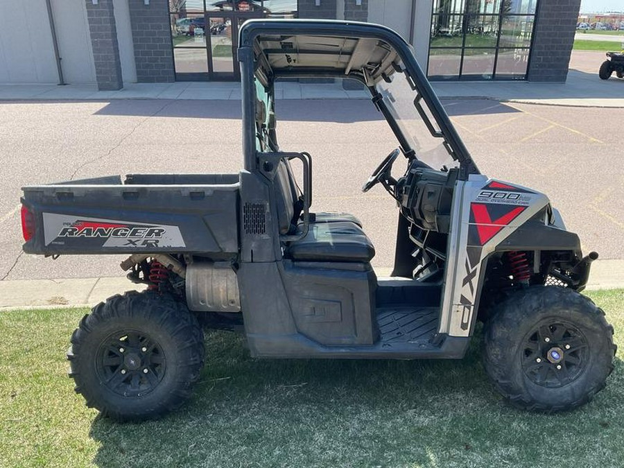 2019 Polaris® Ranger XP® 900 EPS Premium Silver Pearl