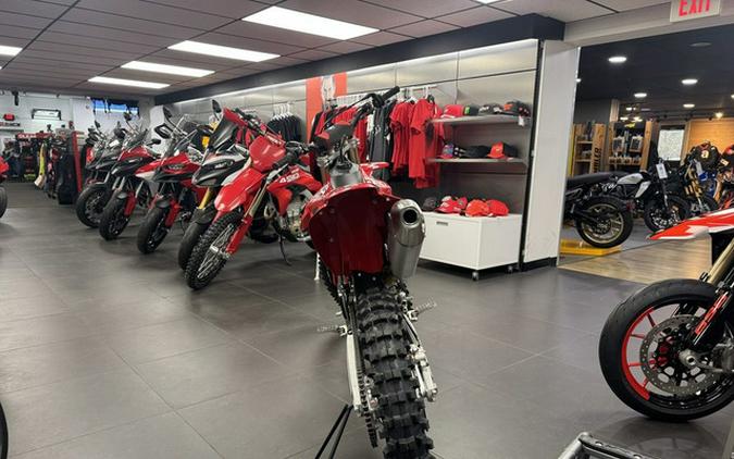 2026 Ducati Desmo 450 MX