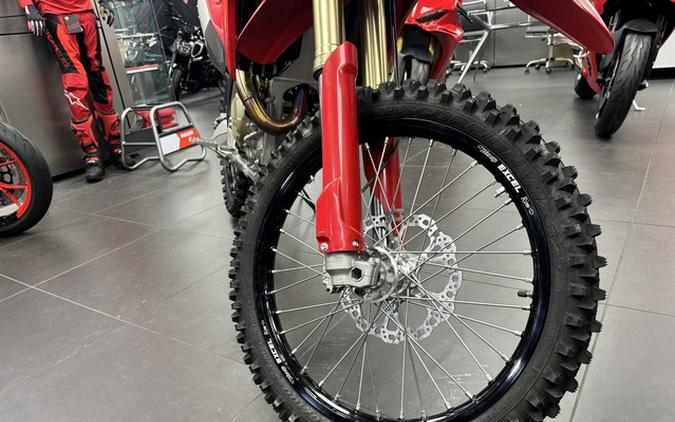 2026 Ducati Desmo 450 MX