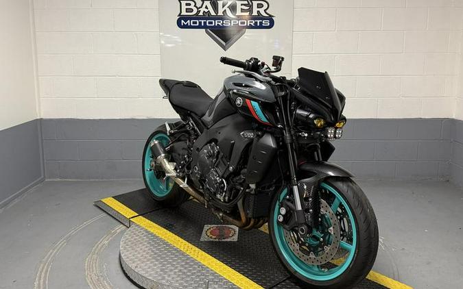2022 Yamaha MT-10 CA