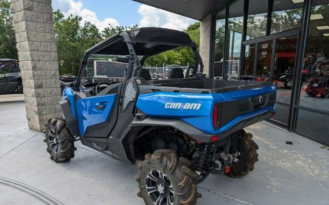 2023 Can-Am™ Commander XT 700