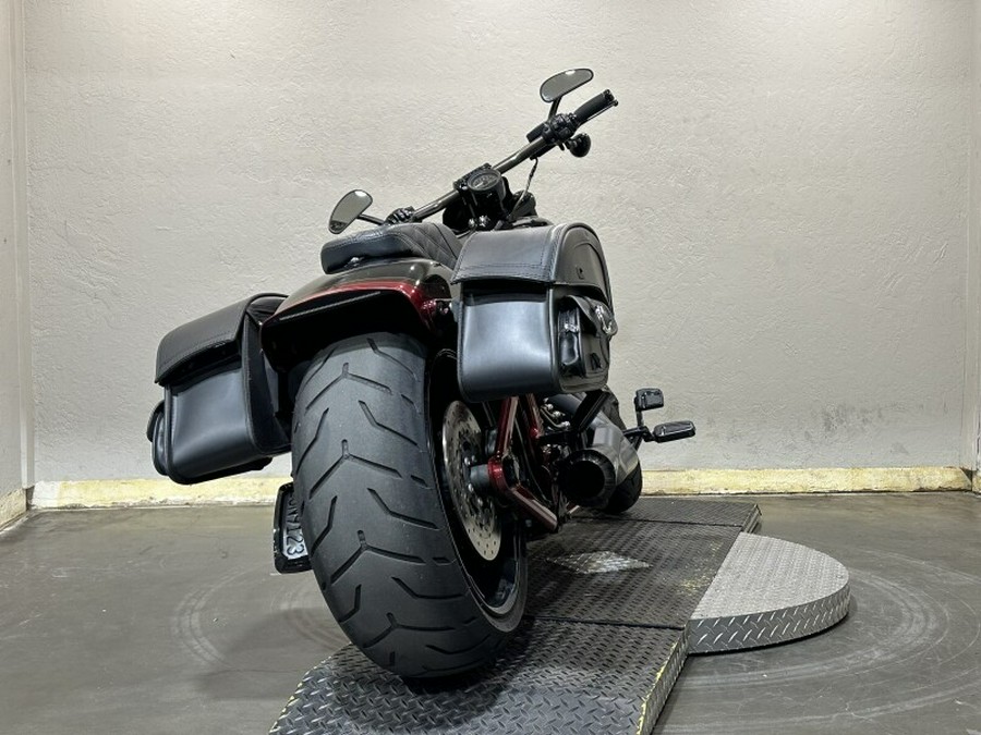 Harley-Davidson CVO™ Pro Street Breakout 2017 FXSE 955203A SF BLK/SCRD APL W