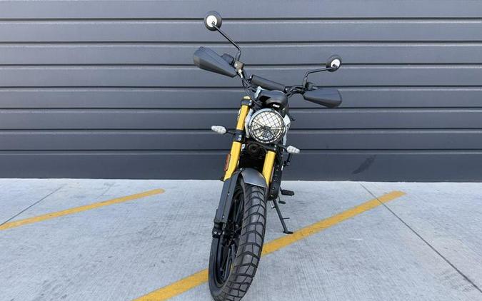 2026 Triumph Scrambler 400 X Matte Khaki Green/Matte Fusion White