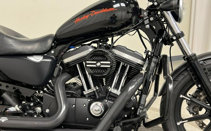 2017 Harley-Davidson Sportster Sporster 883 Iron XL883N