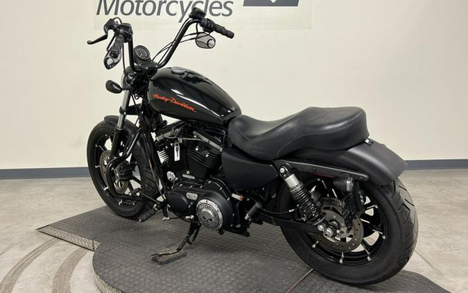 2017 Harley-Davidson Sportster Sporster 883 Iron XL883N