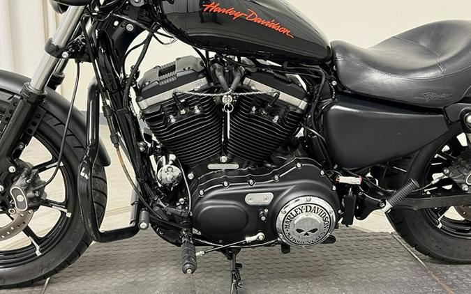 2017 Harley-Davidson Sportster Sporster 883 Iron XL883N
