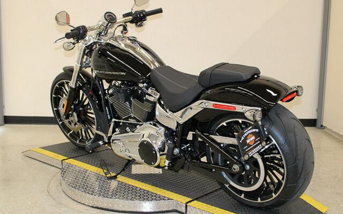 New 2025 Harley-Davidson Breakout Cruiser FXBR Motorcycle For Sale In Miami, Florida